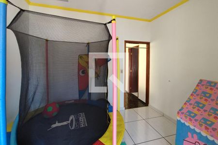 Casa para alugar com 299m², 4 quartos e 6 vagasQuarto Suíte 2