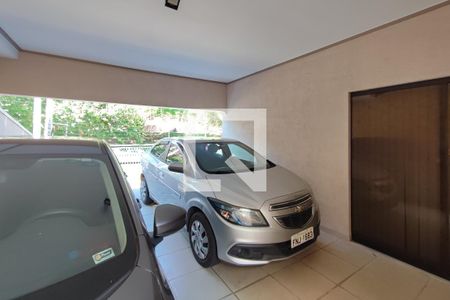 Casa para alugar com 299m², 4 quartos e 6 vagasGaragem - Quintal