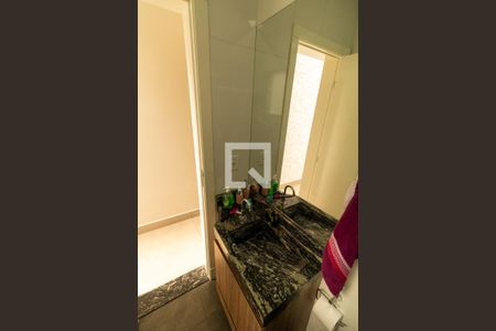 Casa à venda com 150m², 3 quartos e 2 vagasBanheiro