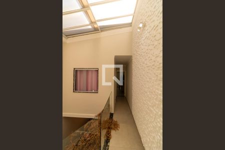 Casa à venda com 150m², 3 quartos e 2 vagasCorredor