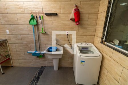 Casa à venda com 150m², 3 quartos e 2 vagasÁrea de Serviço