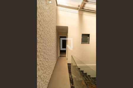 Casa à venda com 150m², 3 quartos e 2 vagasCorredor