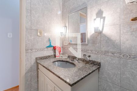 Apartamento para alugar com 63m², 2 quartos e sem vagaBanheiro