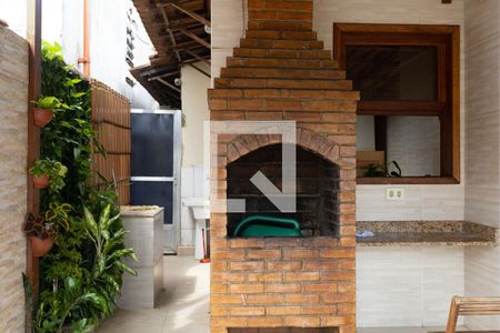 Apartamento para alugar com 63m², 2 quartos e sem vagaÁrea comum - Churrasqueira