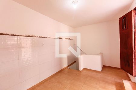 Quarto 2 de casa para alugar com 2 quartos, 90m² em Vila Invernada, São Paulo