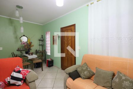 Sala de casa à venda com 5 quartos, 240m² em Vila Vitorio Mazzei, São Paulo