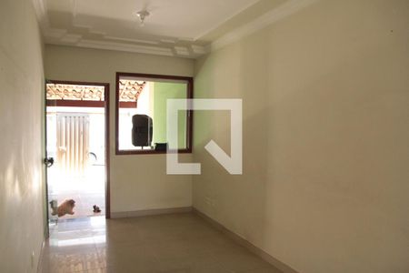 sala de casa para alugar com 2 quartos, 120m² em Copacabana, Belo Horizonte
