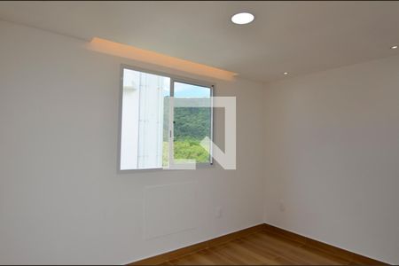 Quarto 1 de apartamento para alugar com 2 quartos, 43m² em Recreio dos Bandeirantes, Rio de Janeiro