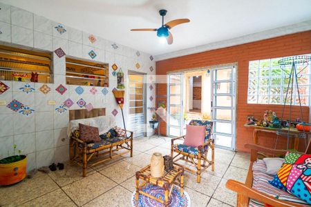 Casa à venda com 100m², 3 quartos e sem vagaQuintal
