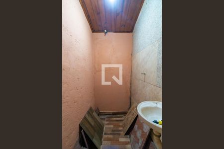 Casa à venda com 100m², 3 quartos e sem vagaEdícula - Banheiro