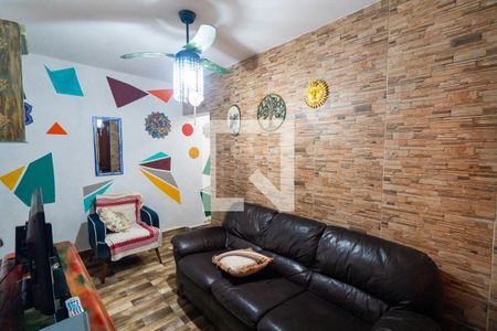 Sala de casa à venda com 3 quartos, 100m² em Jardim Itacolomi, São Paulo
