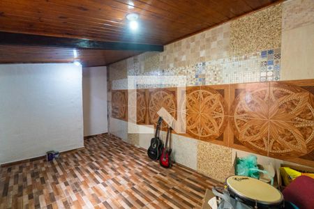 Casa à venda com 100m², 3 quartos e sem vagaEdícula