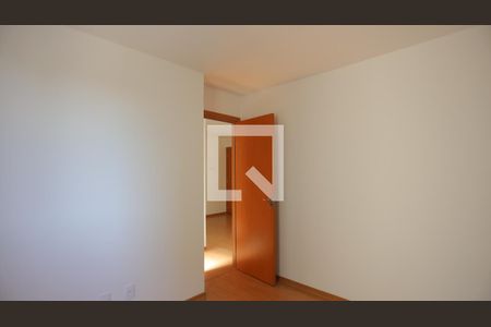 Quarto 2 de apartamento para alugar com 2 quartos, 48m² em Parque Santa Rosa, Suzano