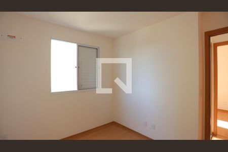 Quarto 2 de apartamento para alugar com 2 quartos, 48m² em Parque Santa Rosa, Suzano