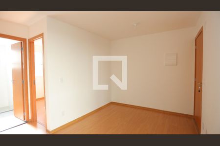 Sala de apartamento para alugar com 2 quartos, 48m² em Parque Santa Rosa, Suzano