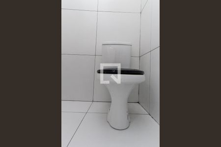 Banheiro de casa para alugar com 1 quarto, 30m² em Jardim Brasil (zona Norte), São Paulo