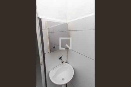 Banheiro de casa para alugar com 1 quarto, 30m² em Jardim Brasil (zona Norte), São Paulo