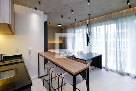 Sala/Quarto de kitnet/studio à venda com 1 quarto, 34m² em Vila Olímpia, São Paulo