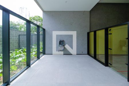 Studio à venda com 34m², 1 quarto e sem vaga Studio à venda com 34m², 1 quarto e sem vagaÁrea comum