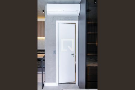 Studio à venda com 34m², 1 quarto e sem vaga Studio à venda com 34m², 1 quarto e sem vagaBanheiro