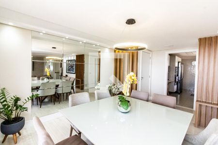 Sala de apartamento para alugar com 3 quartos, 136m² em Jardim Olympia, São Paulo