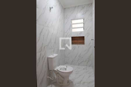 Banheiro da Suite de casa à venda com 3 quartos, 115m² em Parque Novo Oratório, Santo André