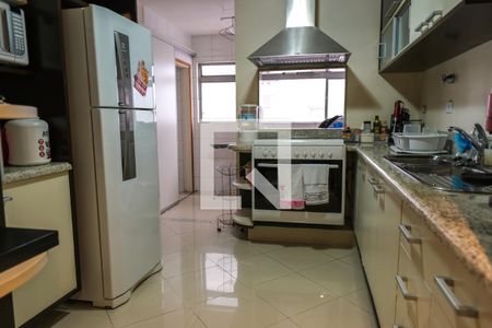Apartamento à venda com 115m², 2 quartos e 1 vagaCozinha