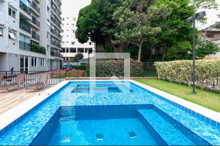 Apartamento à venda com 56m², 2 quartos e 1 vagaPiscina