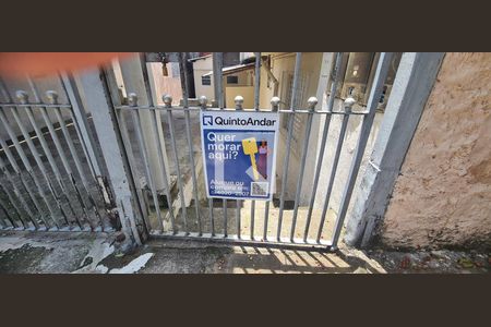 Casa à venda com 150m², 4 quartos e 1 vaga Casa à venda com 150m², 4 quartos e 1 vagaFachada