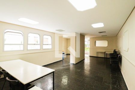 Apartamento para alugar com 82m², 3 quartos e 1 vagaÁrea comum - Salão de festas