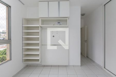 Apartamento à venda com 65m², 2 quartos e 2 vagas Apartamento à venda com 65m², 2 quartos e 2 vagasSuíte