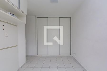 Apartamento à venda com 65m², 2 quartos e 2 vagas Apartamento à venda com 65m², 2 quartos e 2 vagasSuíte