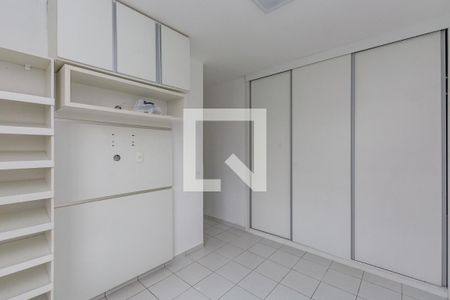 Apartamento à venda com 65m², 2 quartos e 2 vagas Apartamento à venda com 65m², 2 quartos e 2 vagasSuíte