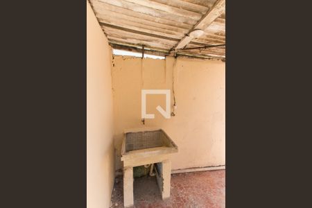 Casa à venda com 80m², 2 quartos e 1 vagaÁrea de Serviço