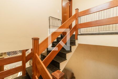 Casa à venda com 224m², 3 quartos e 3 vagas Casa à venda com 224m², 3 quartos e 3 vagasSacada