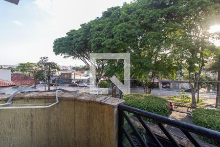 Casa à venda com 224m², 3 quartos e 3 vagas Casa à venda com 224m², 3 quartos e 3 vagasSacada