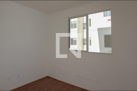 Quarto 2 de apartamento para alugar com 2 quartos, 43m² em Vargem Pequena, Rio de Janeiro