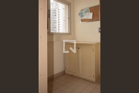 Apartamento à venda com 136m², 3 quartos e 2 vagasQuarto de Serviço