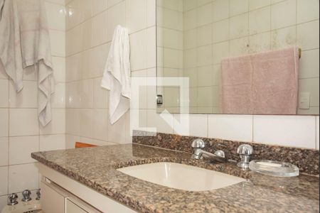 Apartamento à venda com 136m², 3 quartos e 2 vagasBanheiro da Suíte