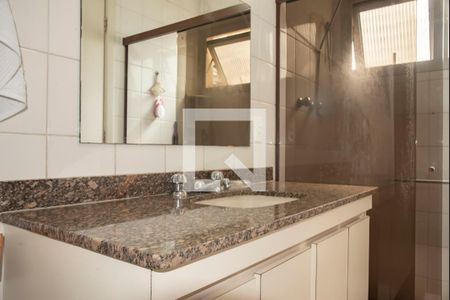 Apartamento à venda com 136m², 3 quartos e 2 vagasBanheiro da Suíte