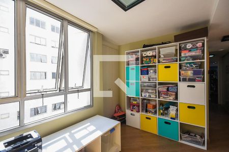 Apartamento à venda com 160m², 3 quartos e 2 vagasEscritório
