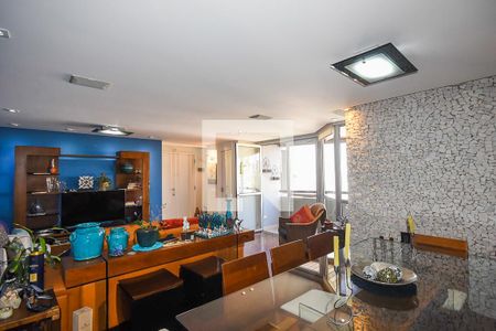 Apartamento à venda com 160m², 3 quartos e 2 vagasSala