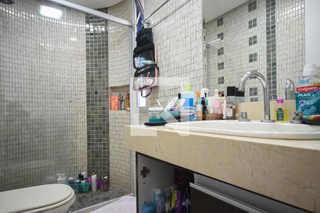 Apartamento à venda com 160m², 3 quartos e 2 vagasBanheiro Suíte 1