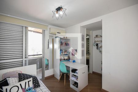 Apartamento à venda com 160m², 3 quartos e 2 vagasSuíte 1