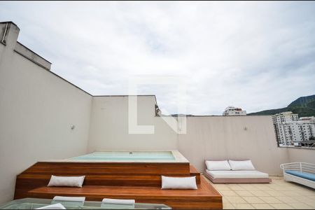 Apartamento à venda com 215m², 2 quartos e 2 vagasTerraço 