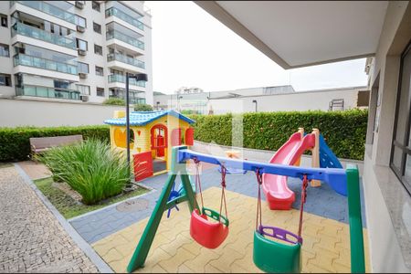 Apartamento à venda com 215m², 2 quartos e 2 vagasÁrea Comum - Playground