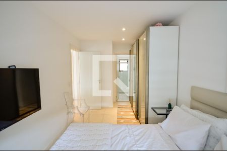 Apartamento à venda com 215m², 2 quartos e 2 vagasSuíte 1