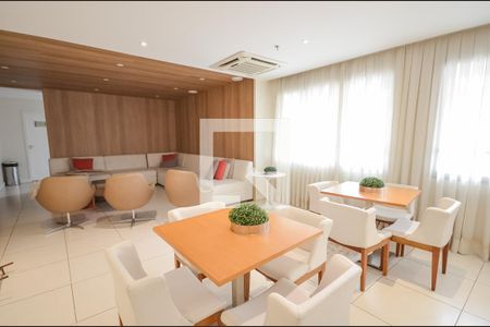 Apartamento à venda com 215m², 2 quartos e 2 vagasÁrea comum - Salão de festas