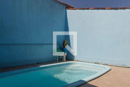 Casa à venda com 200m², 3 quartos e 2 vagasÁrea comum - Piscina