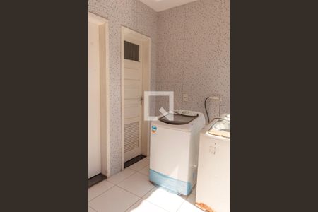 Casa à venda com 200m², 3 quartos e 2 vagasLavanderia